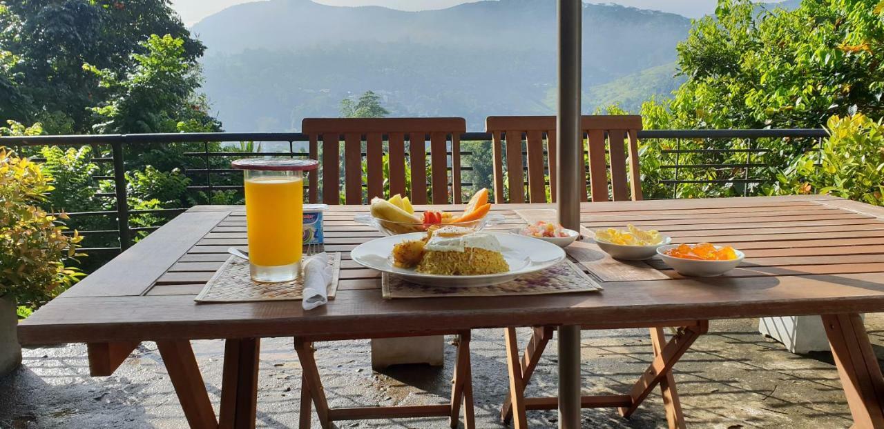 Selyna Sky Terrace Bed & Breakfast Kandy Exterior photo
